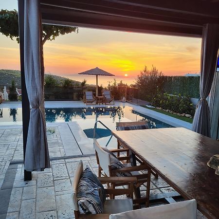 Stergiou Luxury Apartments With Shared Pool Anavyssos Ngoại thất bức ảnh